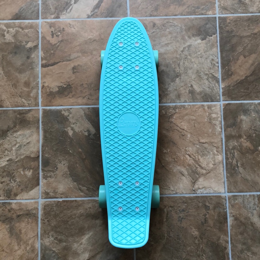 22” mint Pennyboard